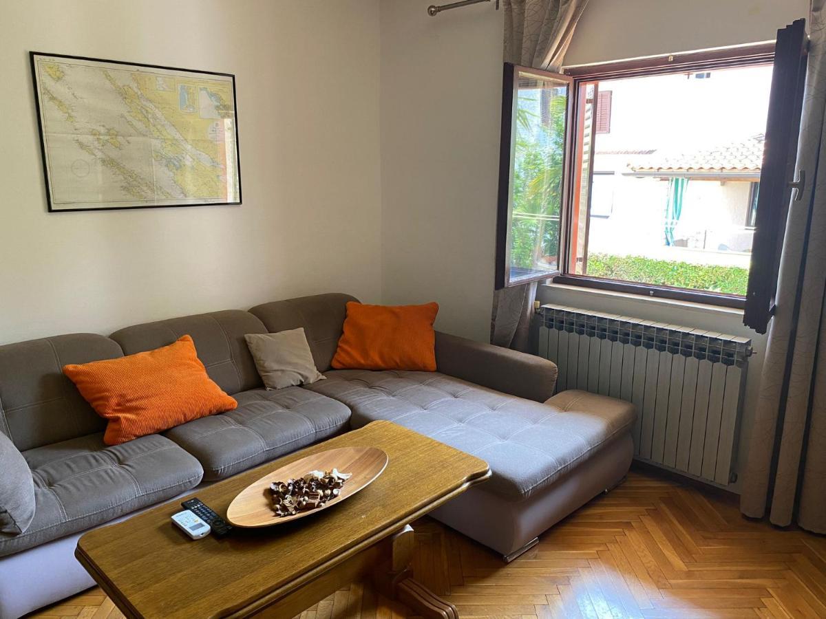 Apartmani Ana Borovac Funtana Exterior foto