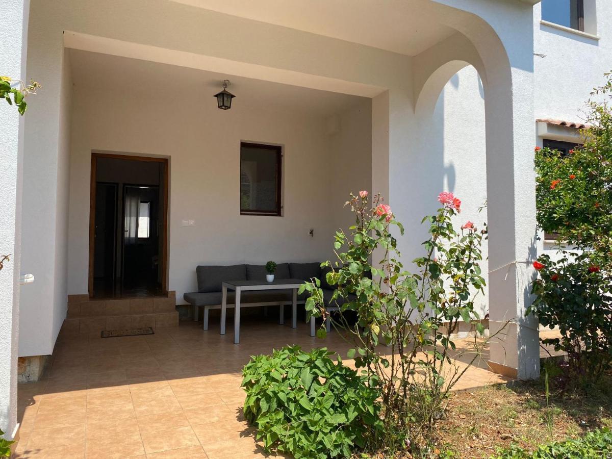 Apartmani Ana Borovac Funtana Exterior foto